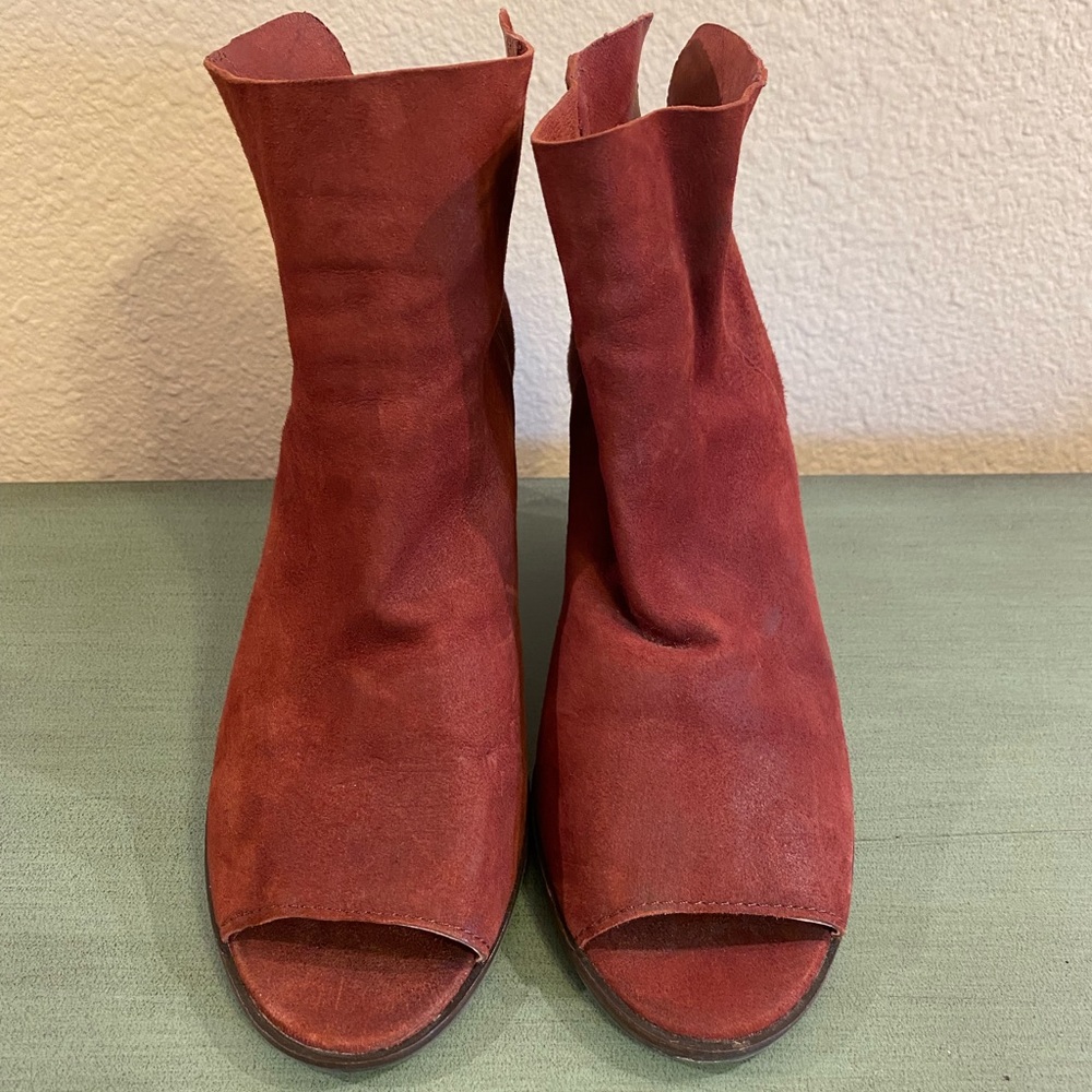 Lucky Brand Suede Ankle Booties